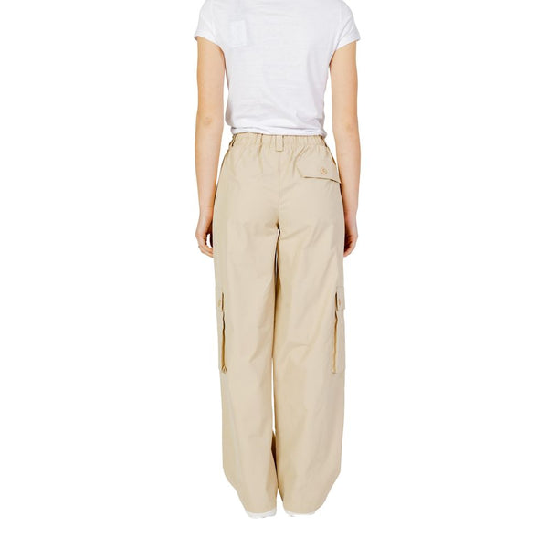 Outfito.ae