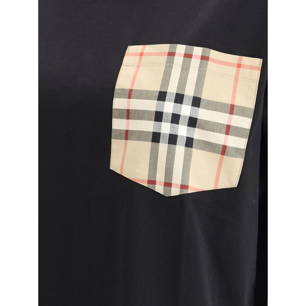 Outfito.ae
