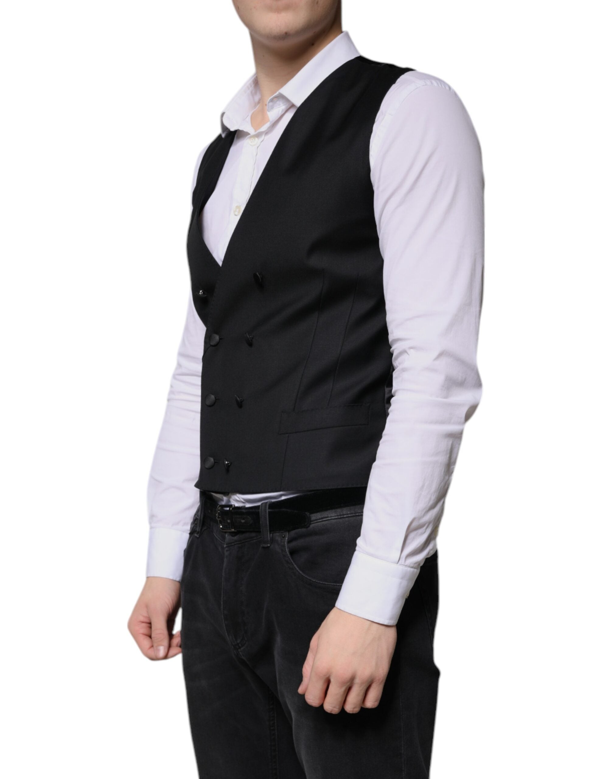 Outfito.ae