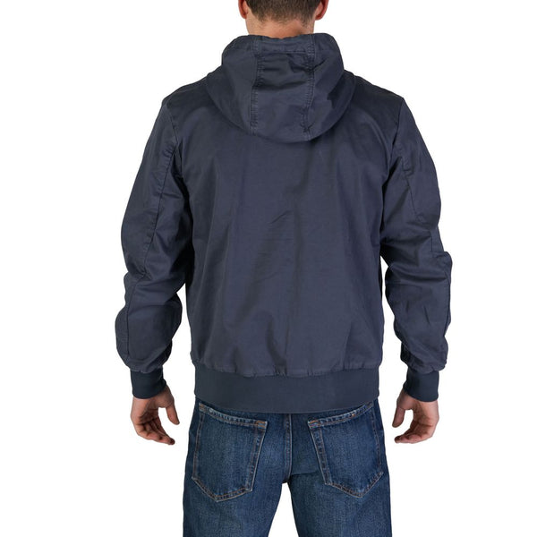 Outfito.ae