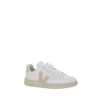 Outfito.ae