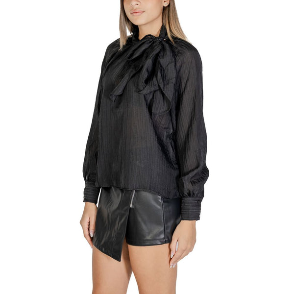 Outfito.ae