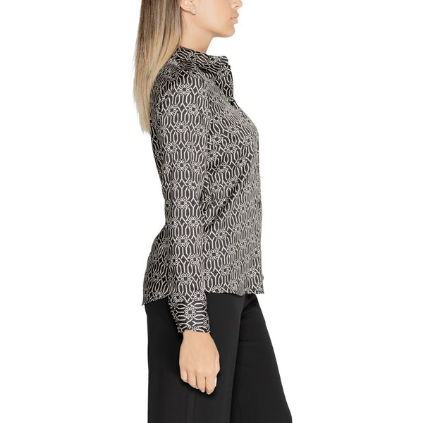 Outfito.ae