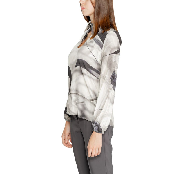 Outfito.ae