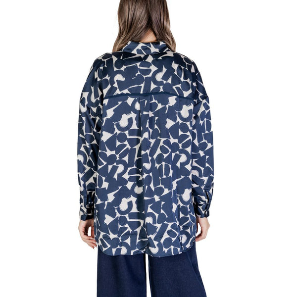 Outfito.ae