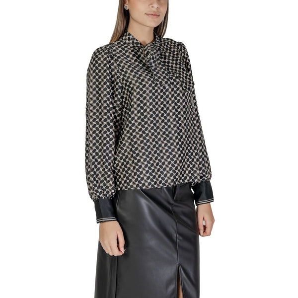 Outfito.ae