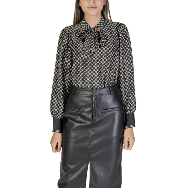 Outfito.ae