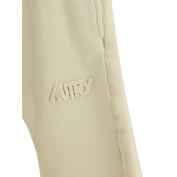 Outfito.ae