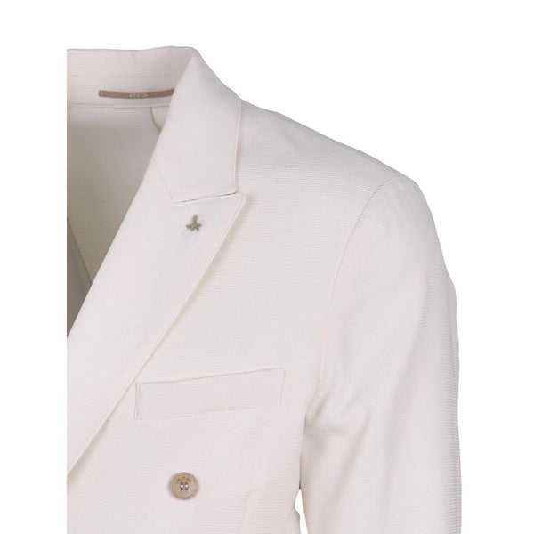 Outfito.ae
