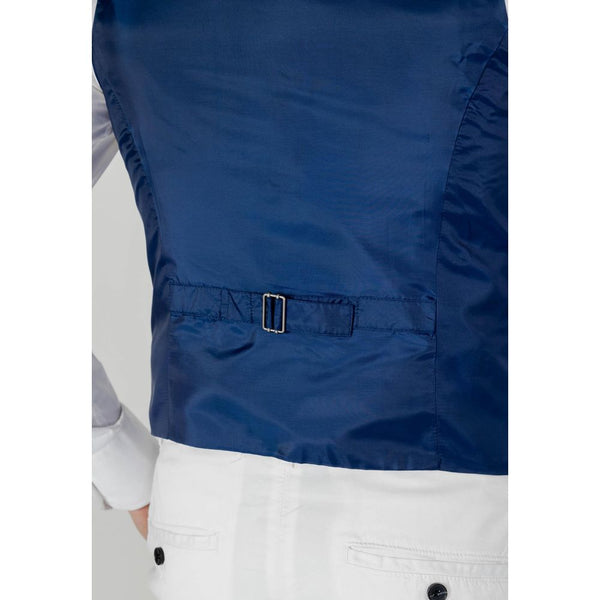 Outfito.ae