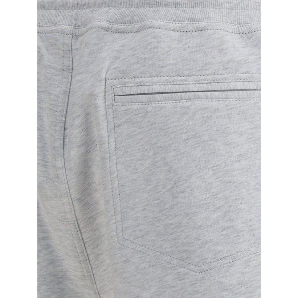 Outfito.ae