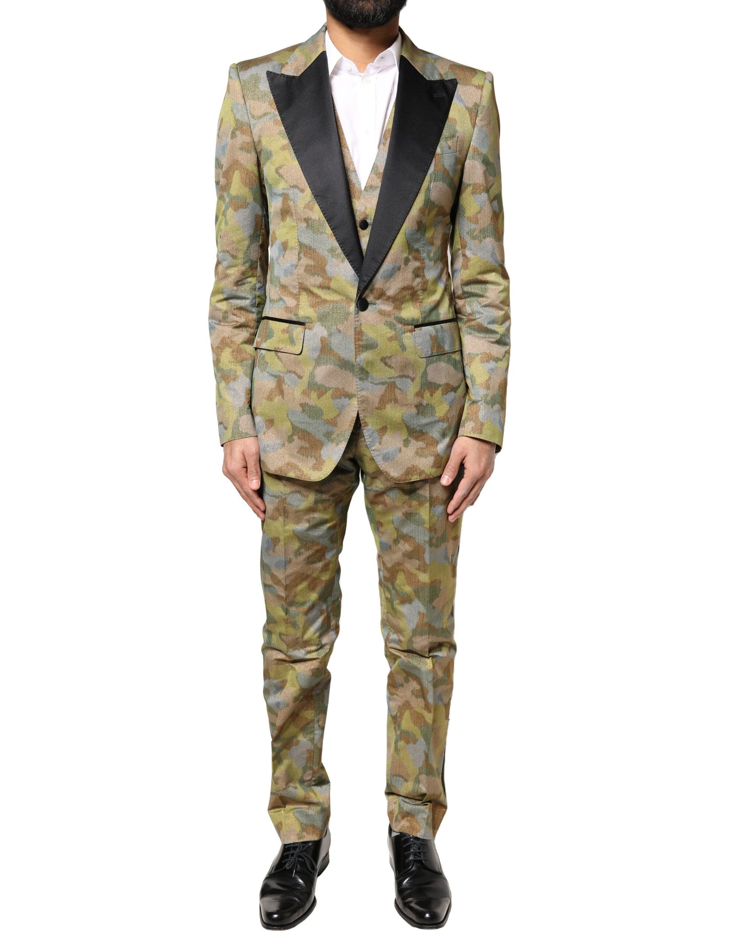 Outfito.ae