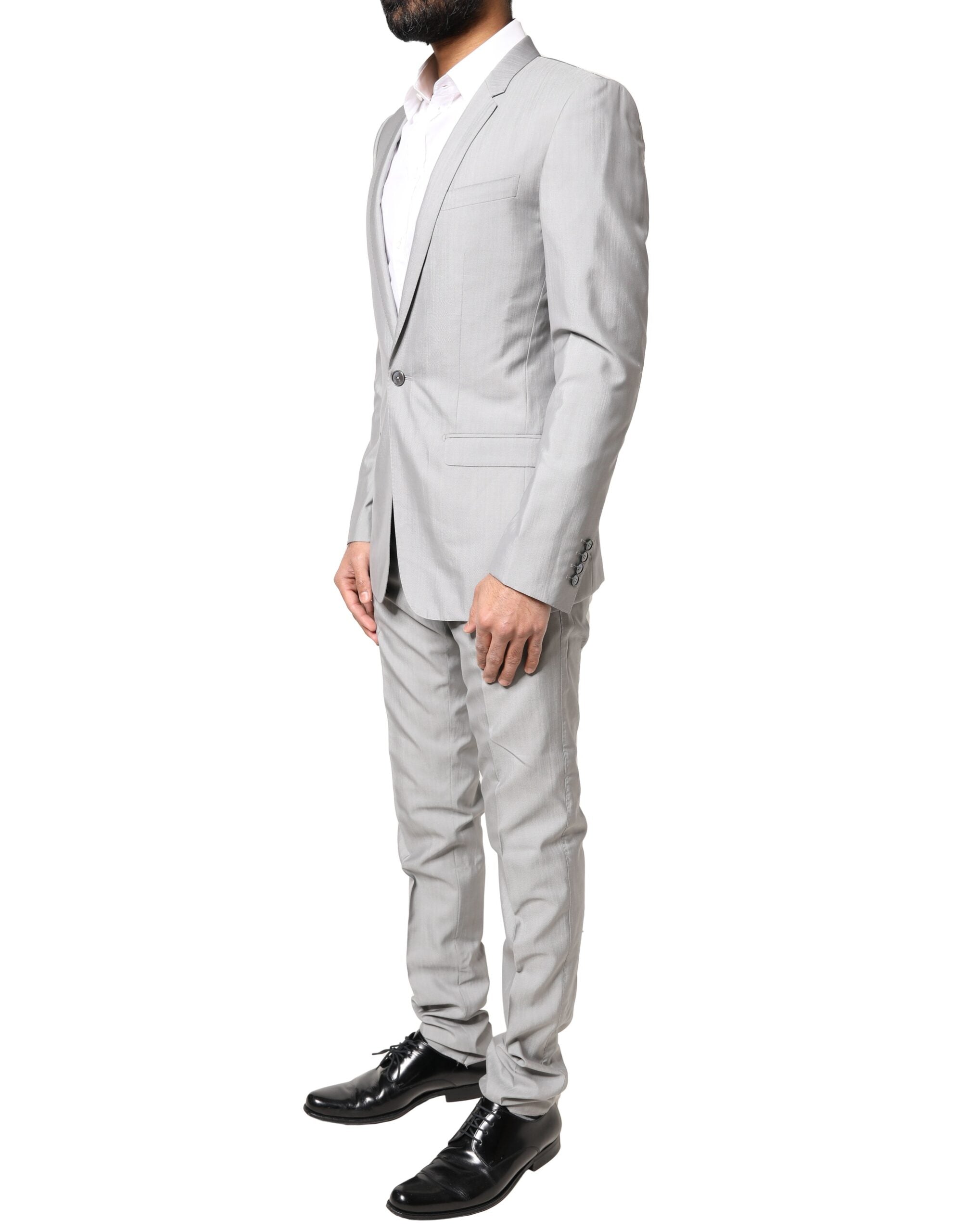 Outfito.ae
