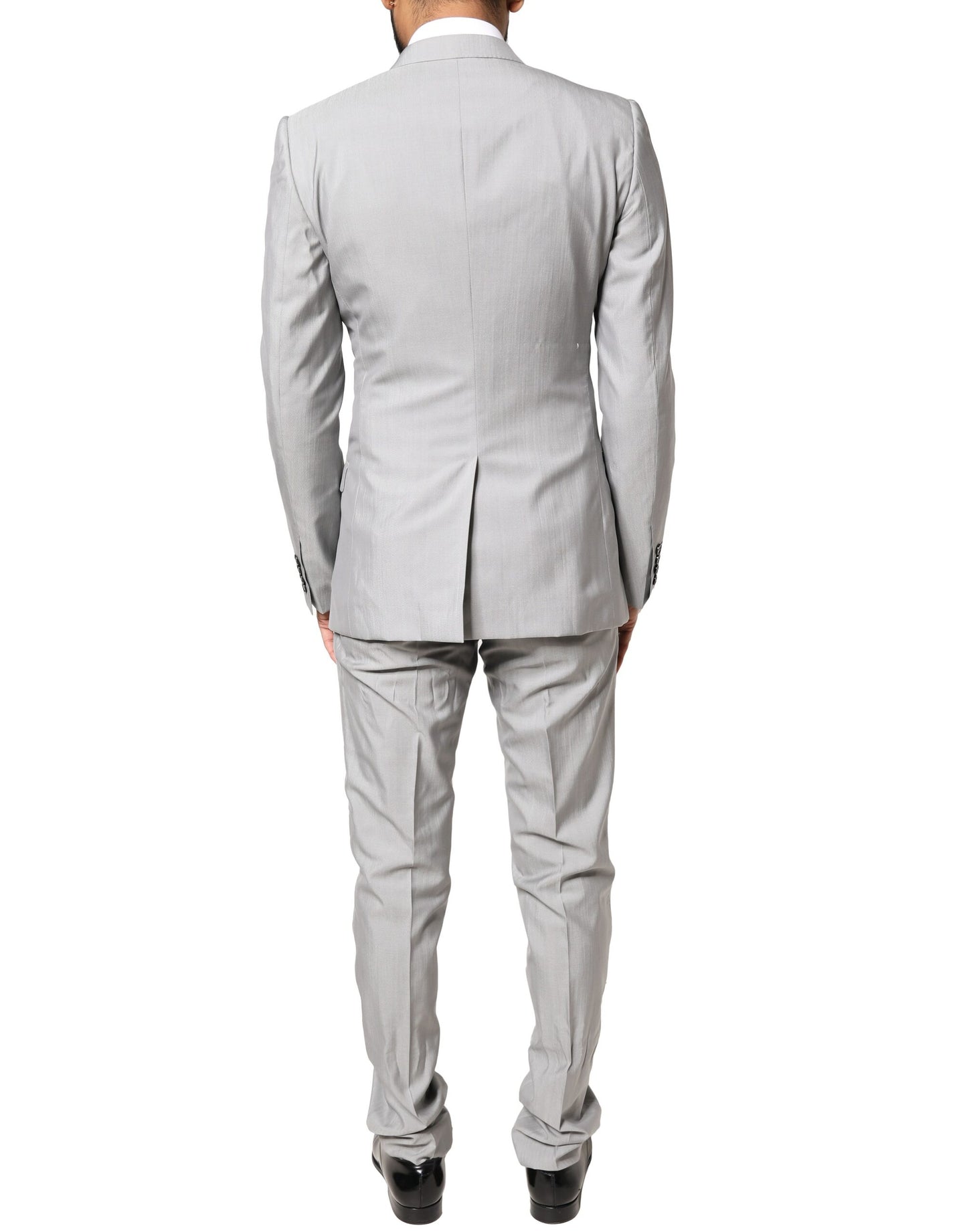 Outfito.ae