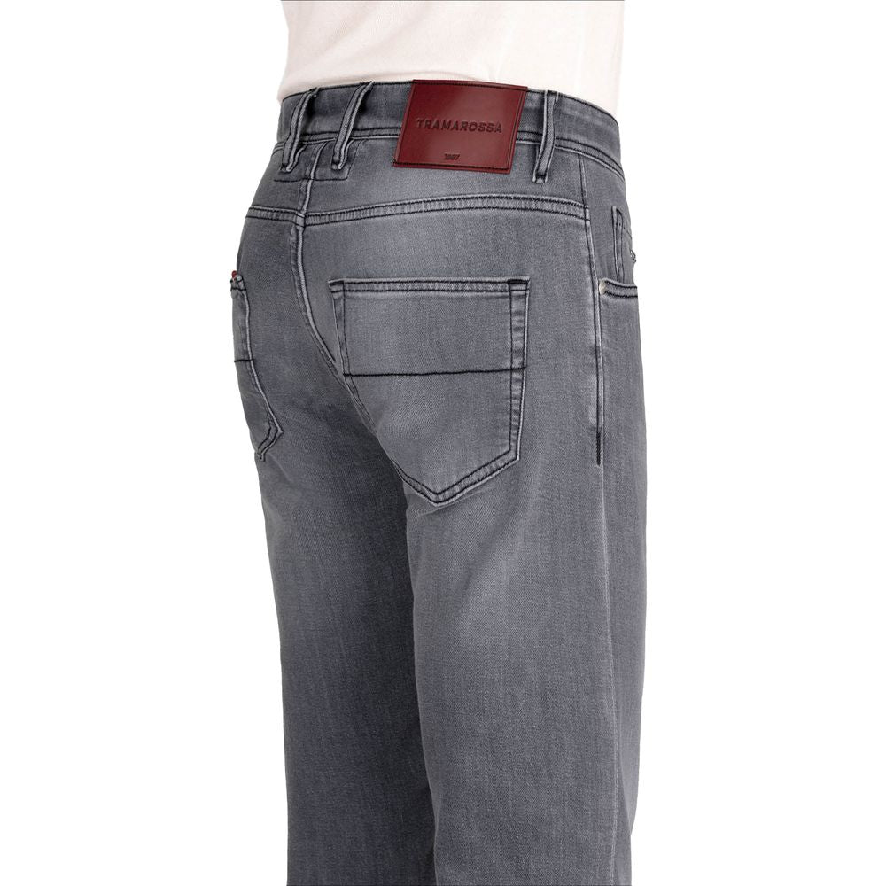 Outfito.ae