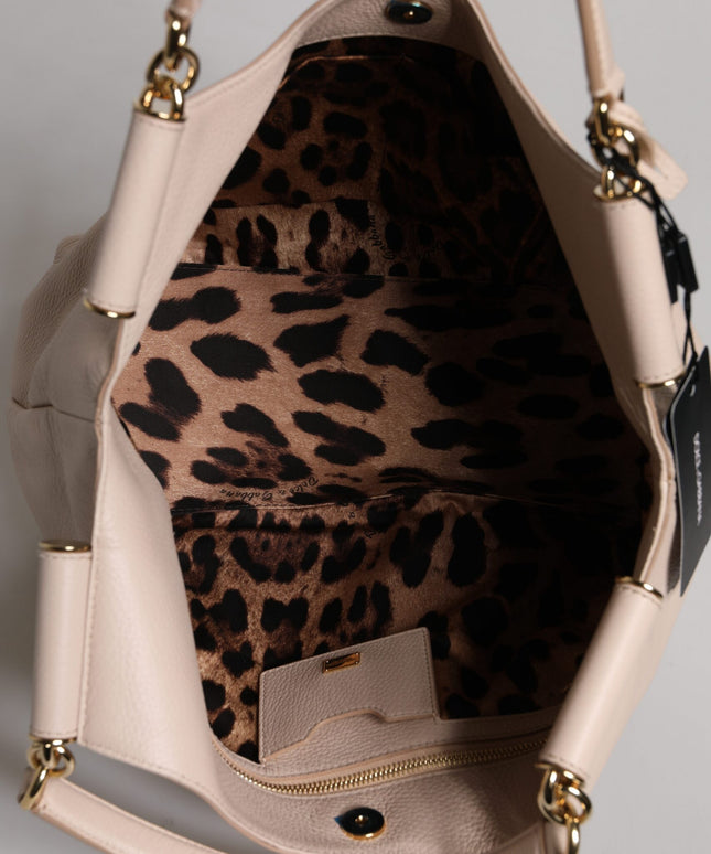 Outfito.ae