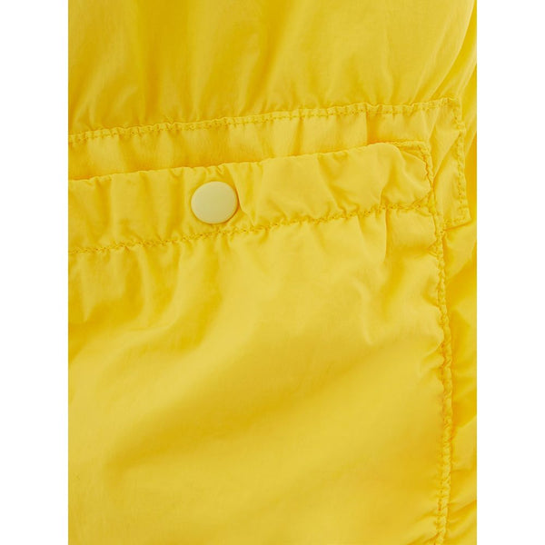 جاكيت خارجي رجالي أصفر نابض بالحياة من Woolrich
