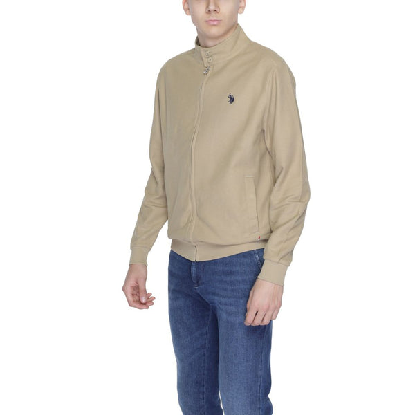 Outfito.ae