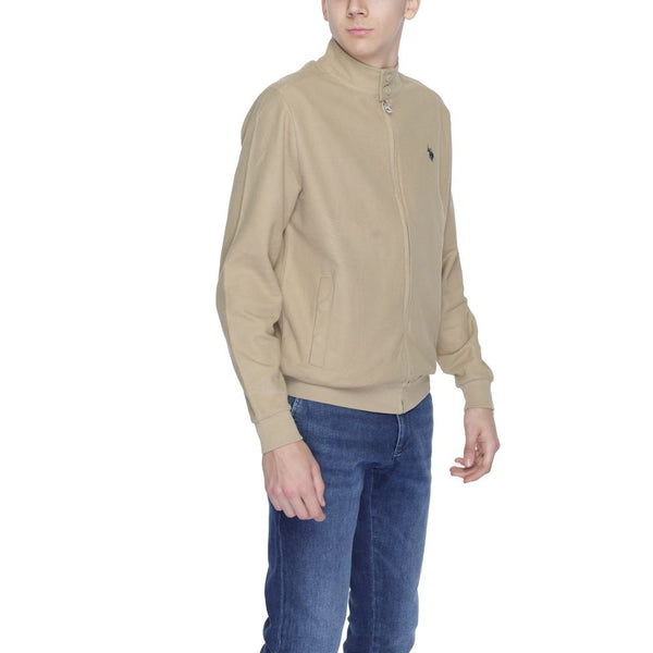Outfito.ae