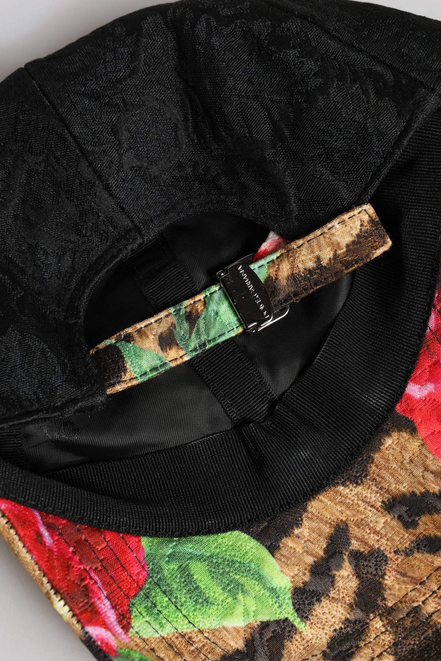 Outfito.ae