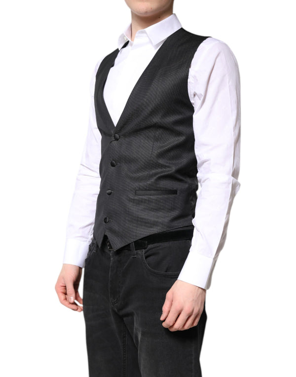 Outfito.ae