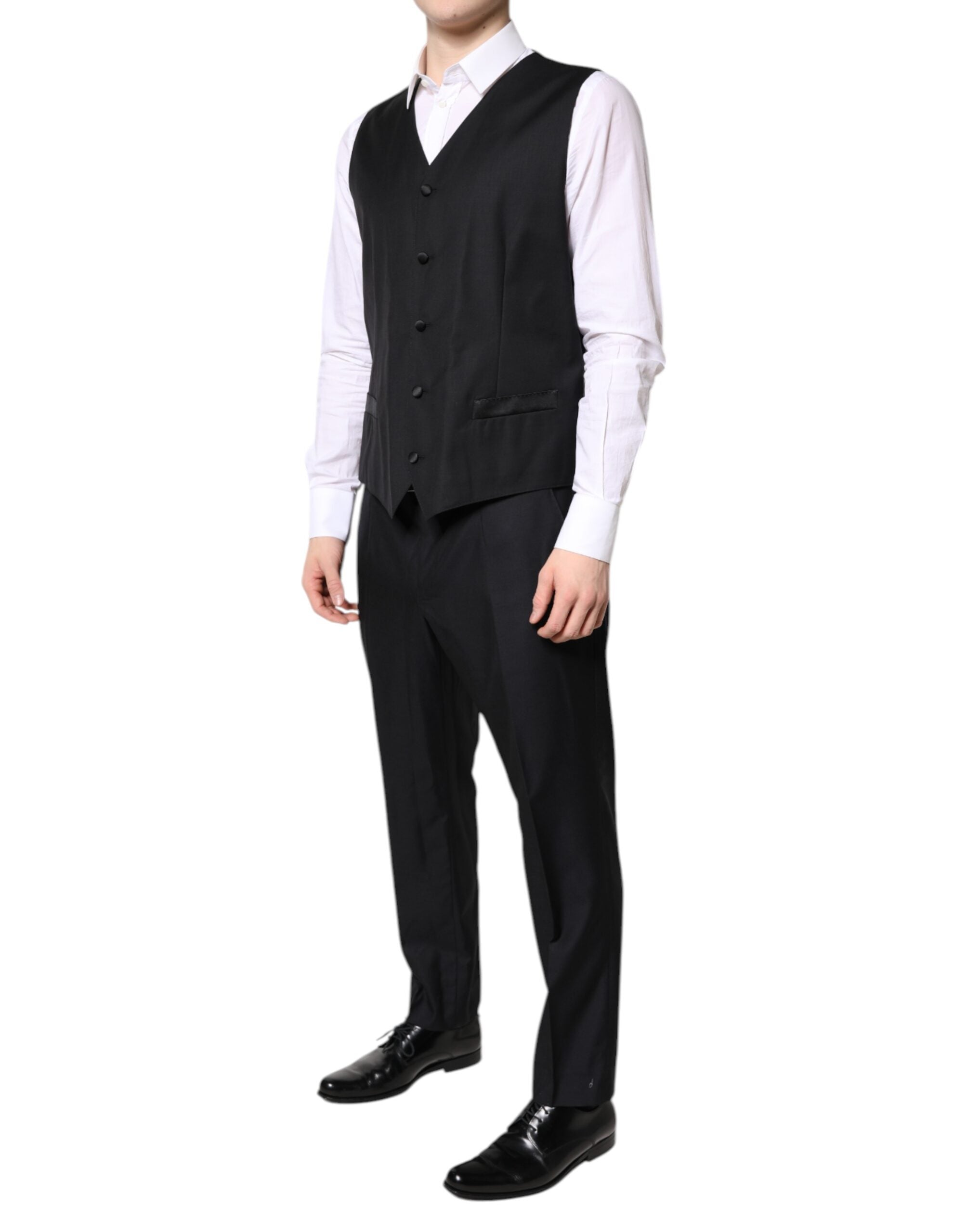 Outfito.ae