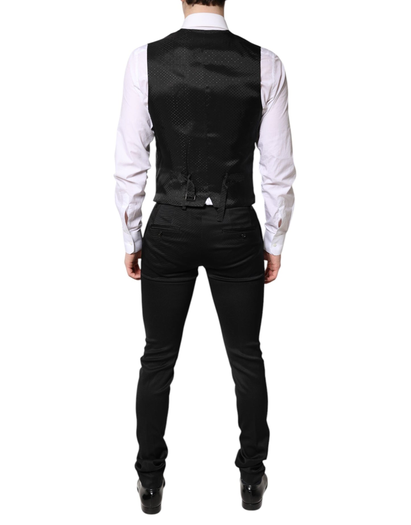 Outfito.ae
