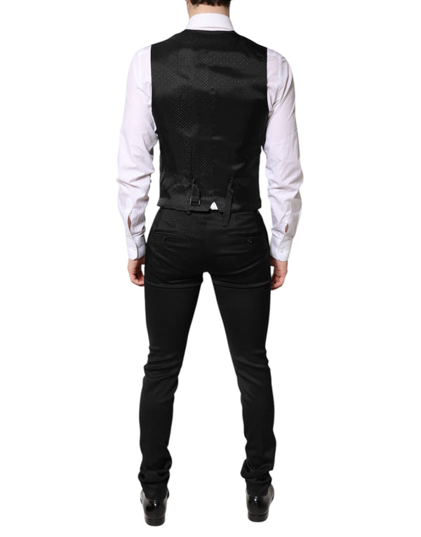 Outfito.ae