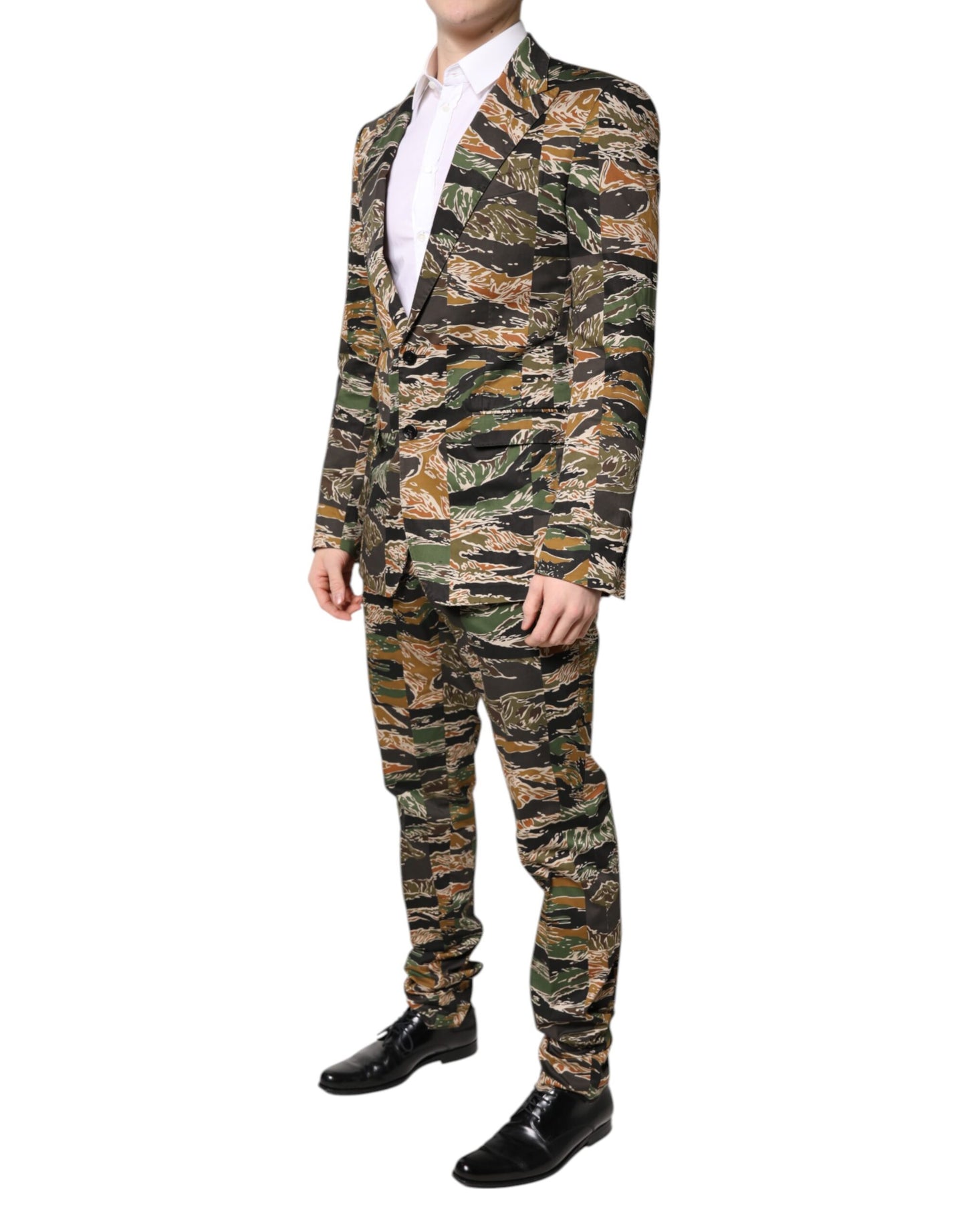 Outfito.ae