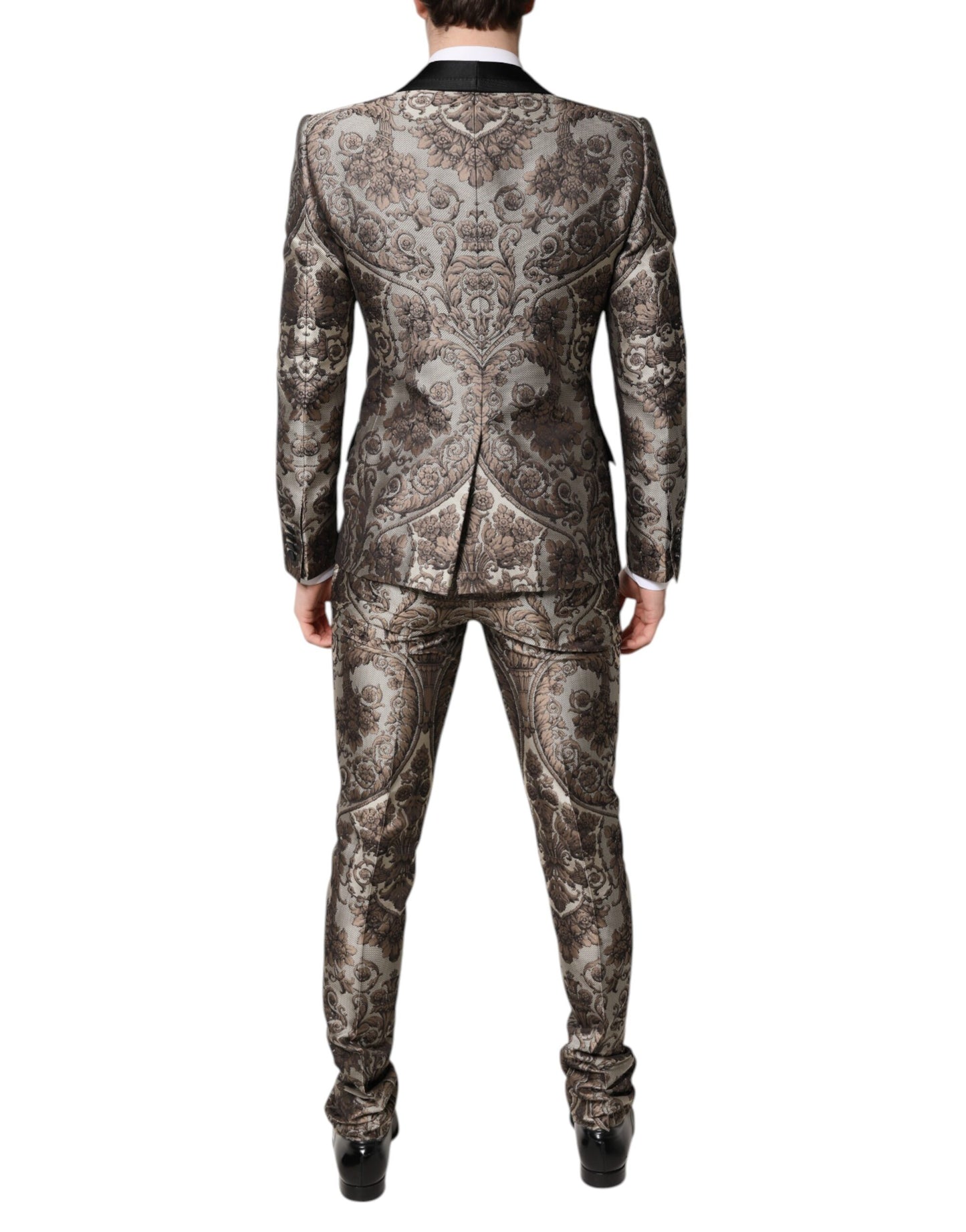 Outfito.ae