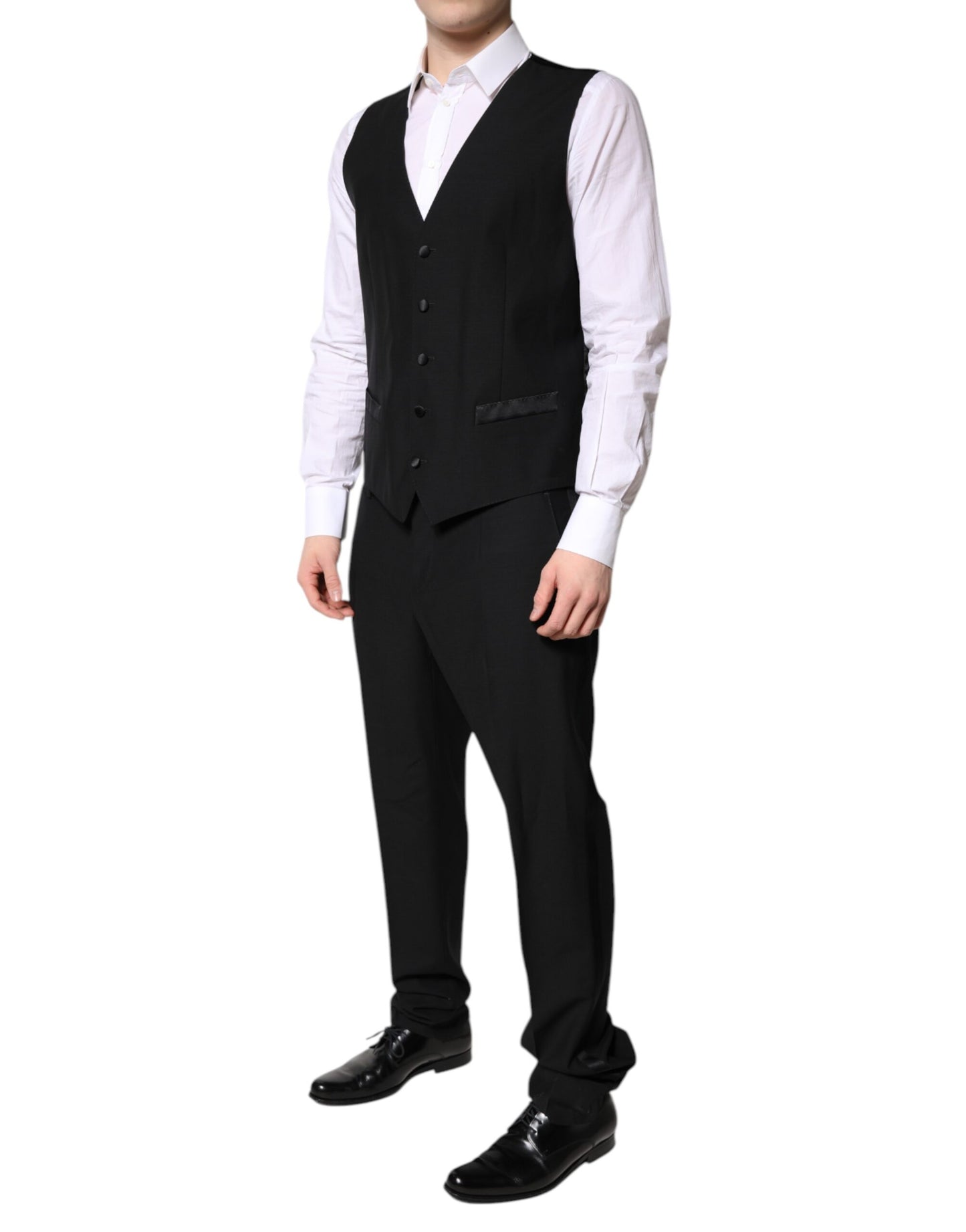 Outfito.ae