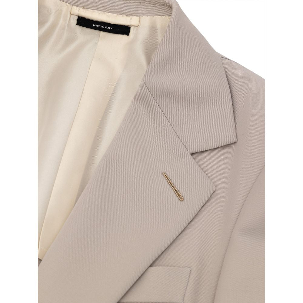 Outfito.ae