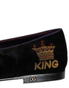 حذاء دولتشي آند غابانا أسود بدون رباط مطرز بشعار DG Crown