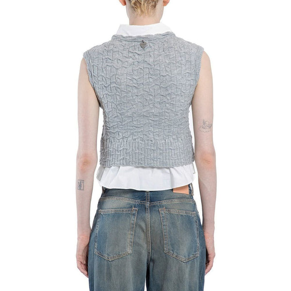 سترة Acne Studios ذات طبقات ورقبة على شكل حرف V