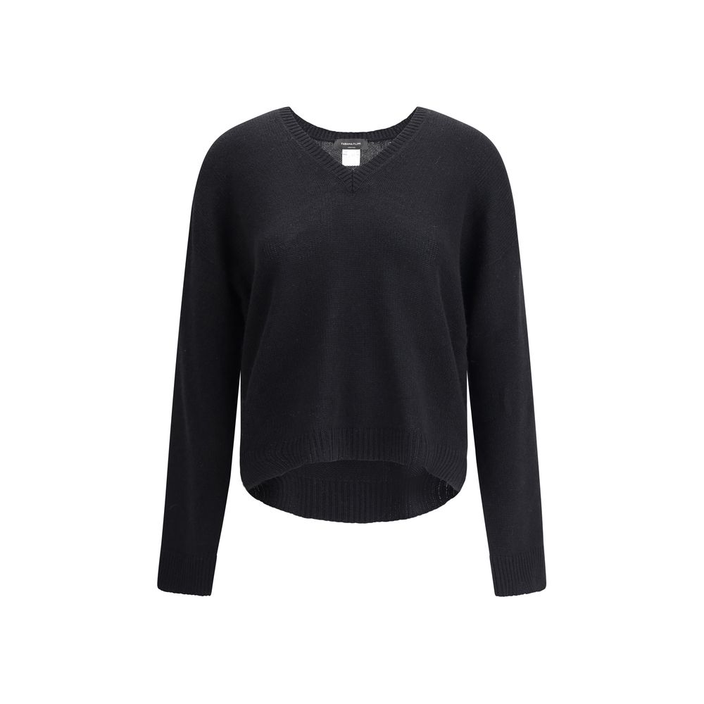 Fabiana Filippi Cashmere Sweater in black with V-neck and high-low hem, women's luxury knitwear in size IT40 and IT42.