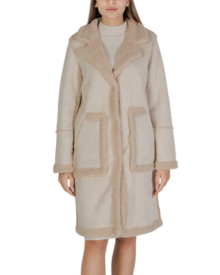 Cleré Cream Wool Coat