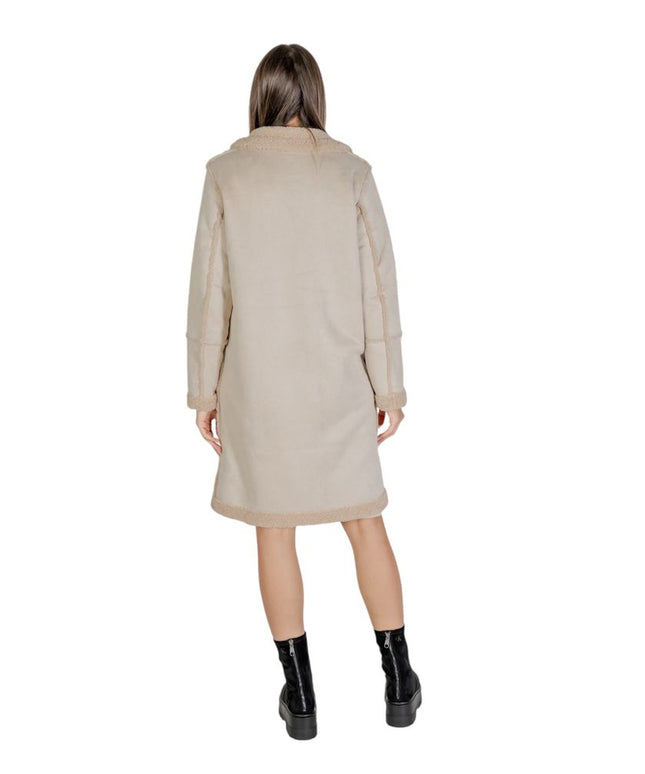 Cleré Cream Wool Coat