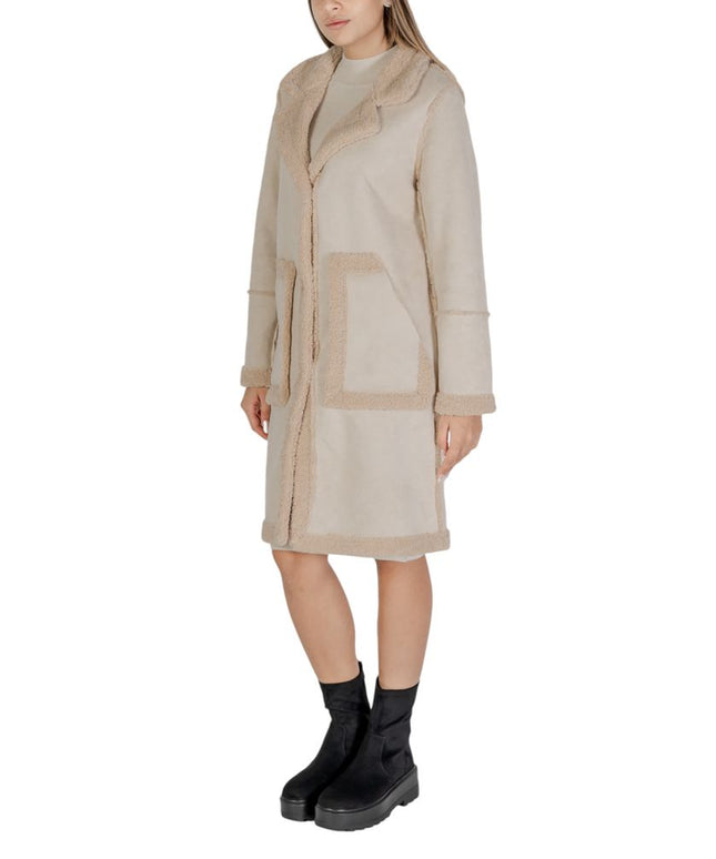 Cleré Cream Wool Coat