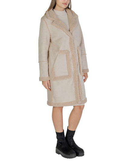 Cleré Cream Wool Coat
