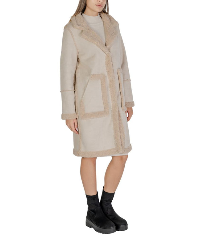 Cleré Cream Wool Coat