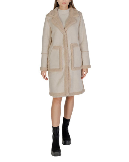 Cleré Cream Wool Coat