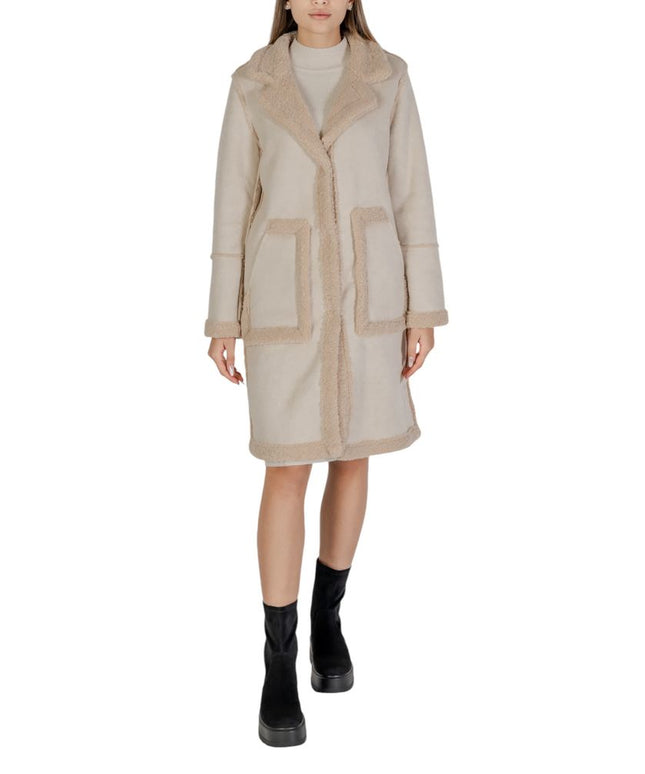 Cleré Cream Wool Coat