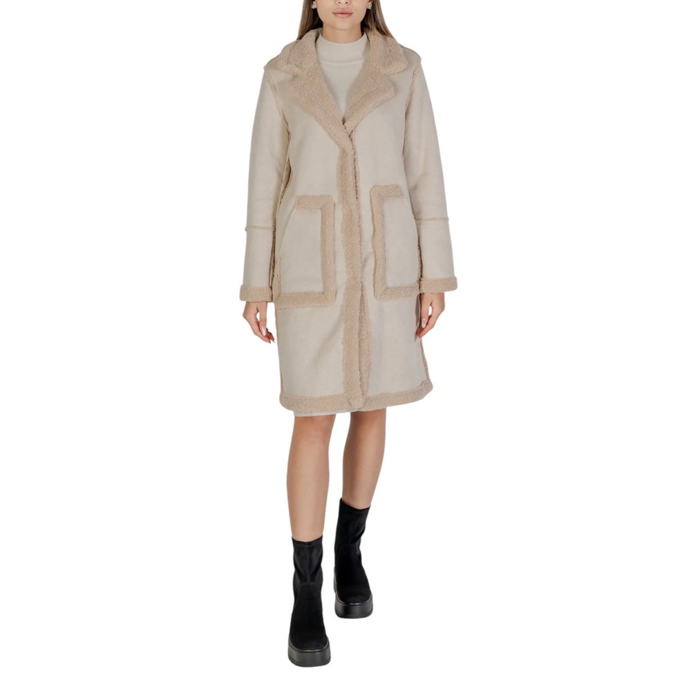 Cleré Cream Wool Coat