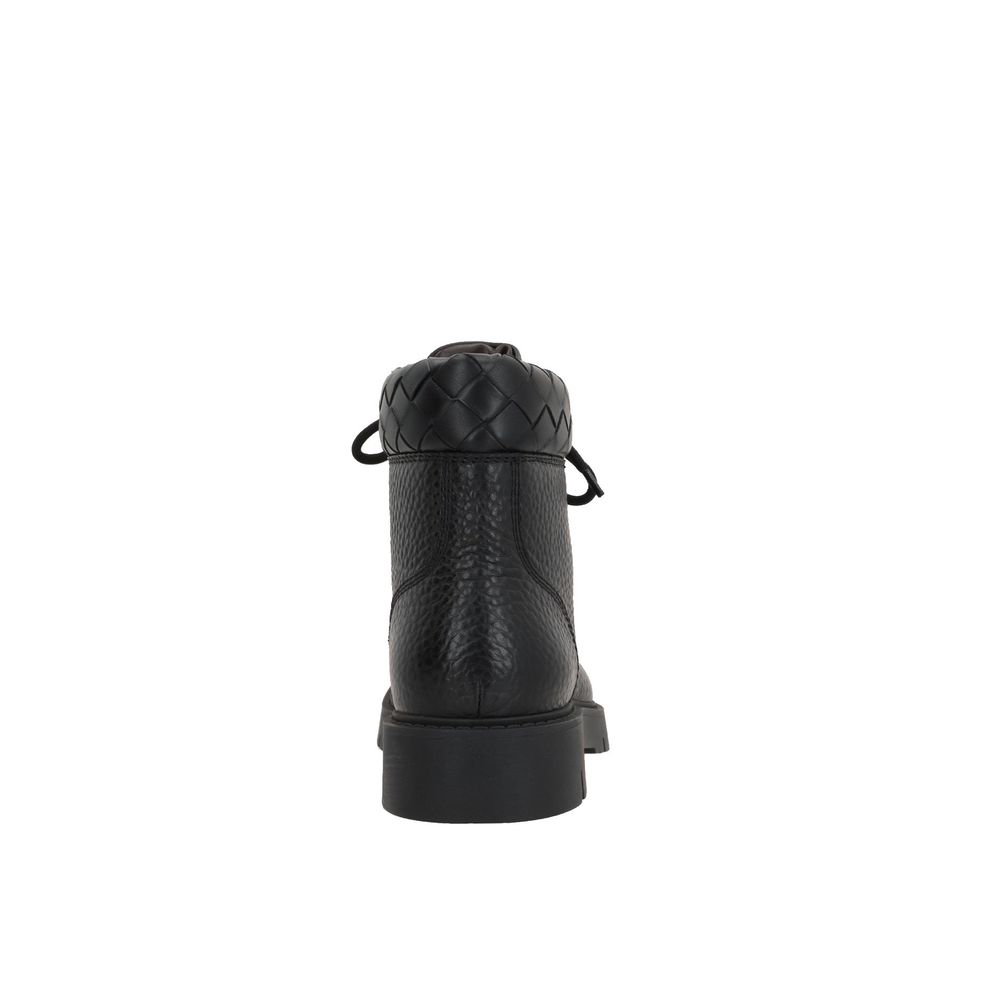 Bottega Veneta Black Calfskin Lace-Up Boots